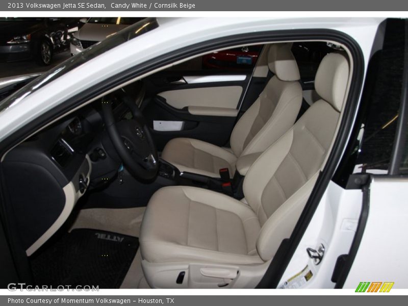 Candy White / Cornsilk Beige 2013 Volkswagen Jetta SE Sedan