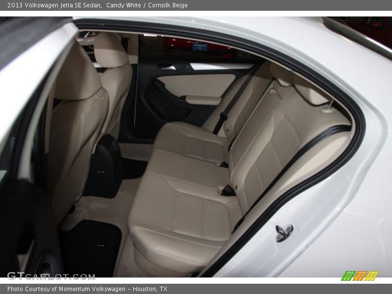 Candy White / Cornsilk Beige 2013 Volkswagen Jetta SE Sedan