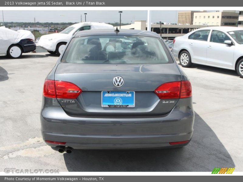 Black Uni / Titan Black 2013 Volkswagen Jetta SE Sedan