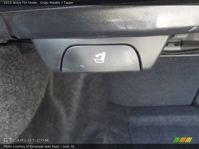 Grigio Metallic / Taupe 2010 Acura TSX Sedan