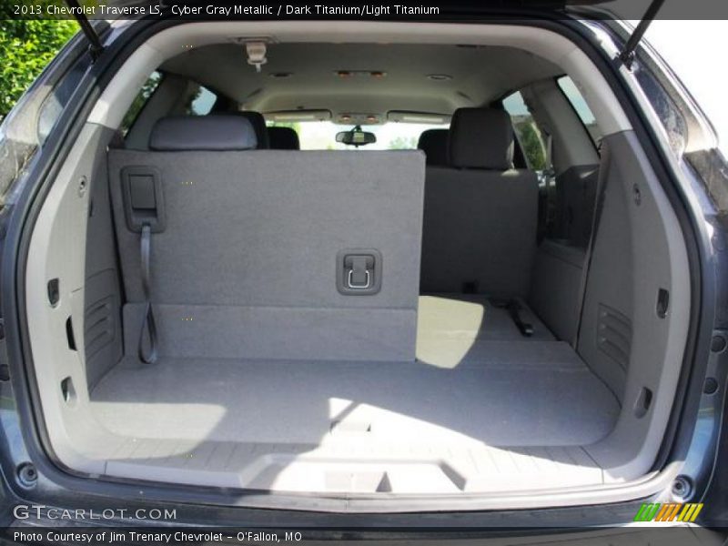 Cyber Gray Metallic / Dark Titanium/Light Titanium 2013 Chevrolet Traverse LS