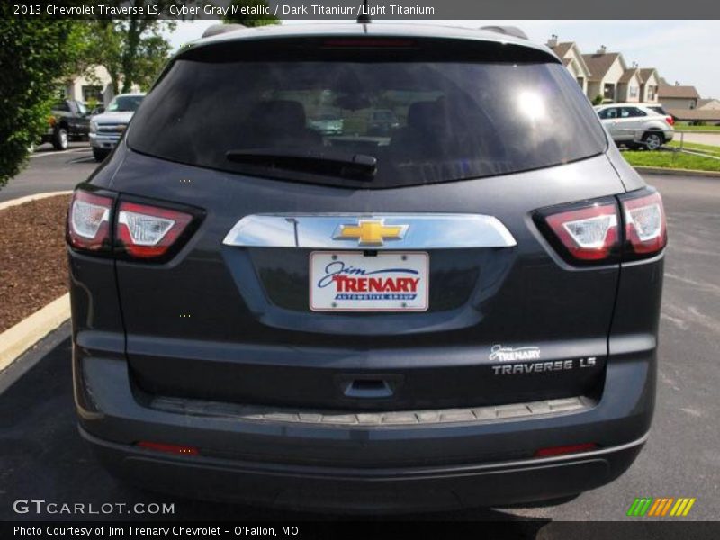 Cyber Gray Metallic / Dark Titanium/Light Titanium 2013 Chevrolet Traverse LS