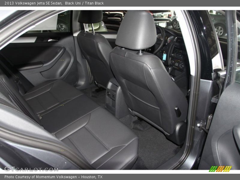 Black Uni / Titan Black 2013 Volkswagen Jetta SE Sedan