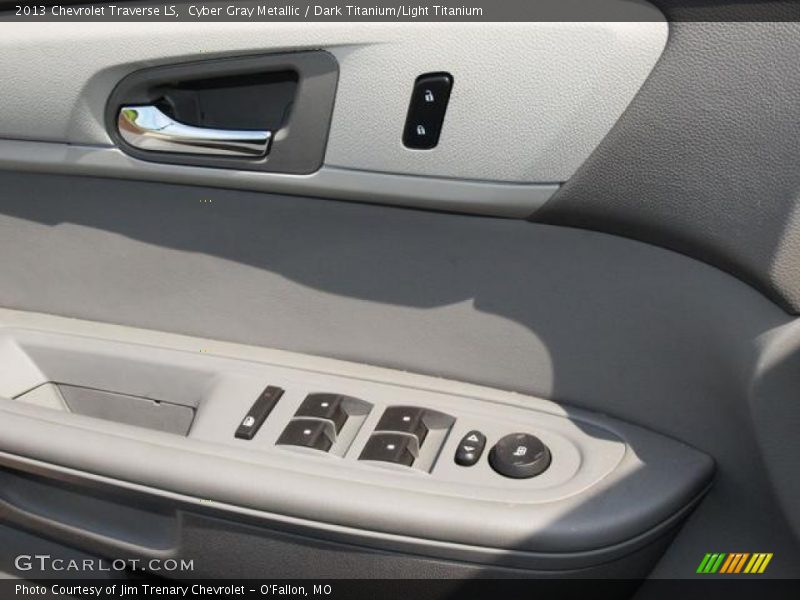 Cyber Gray Metallic / Dark Titanium/Light Titanium 2013 Chevrolet Traverse LS