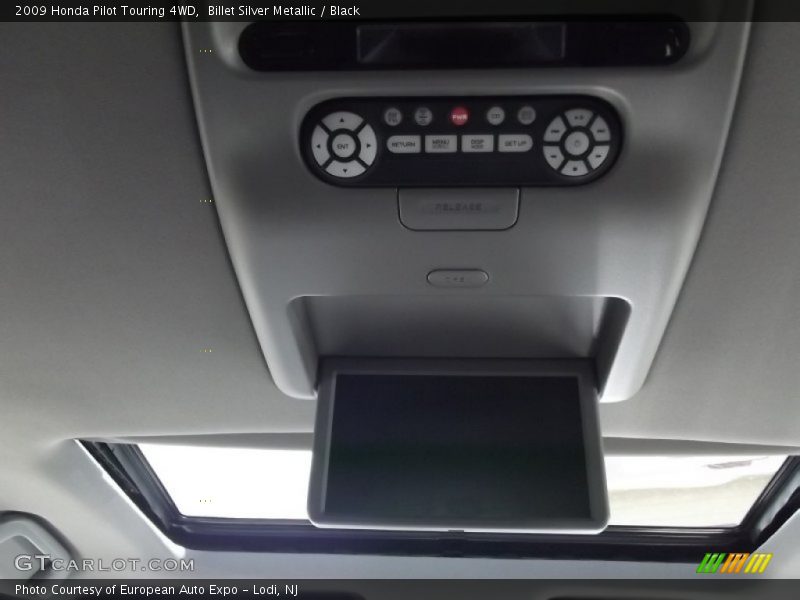 Billet Silver Metallic / Black 2009 Honda Pilot Touring 4WD