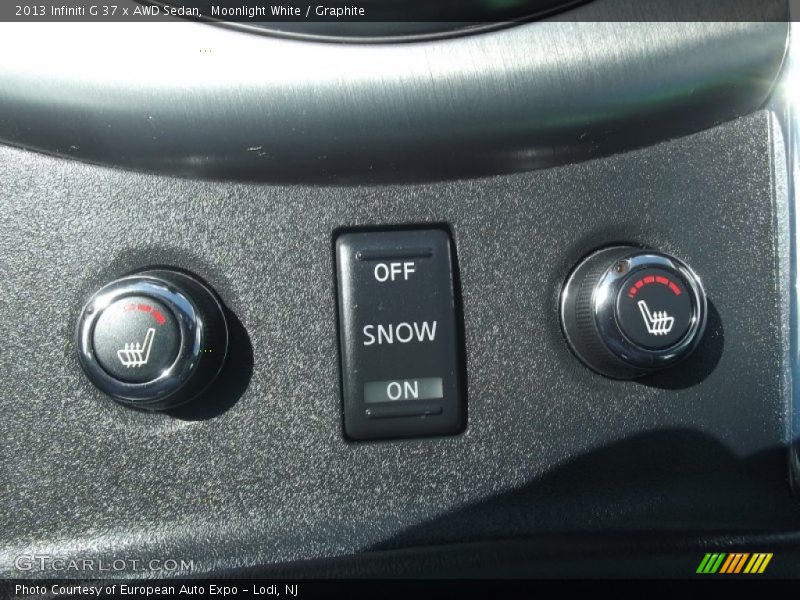 Controls of 2013 G 37 x AWD Sedan