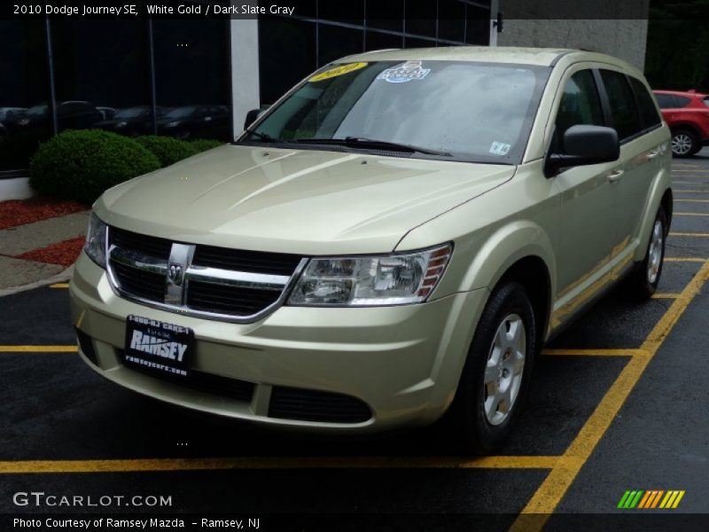 White Gold / Dark Slate Gray 2010 Dodge Journey SE