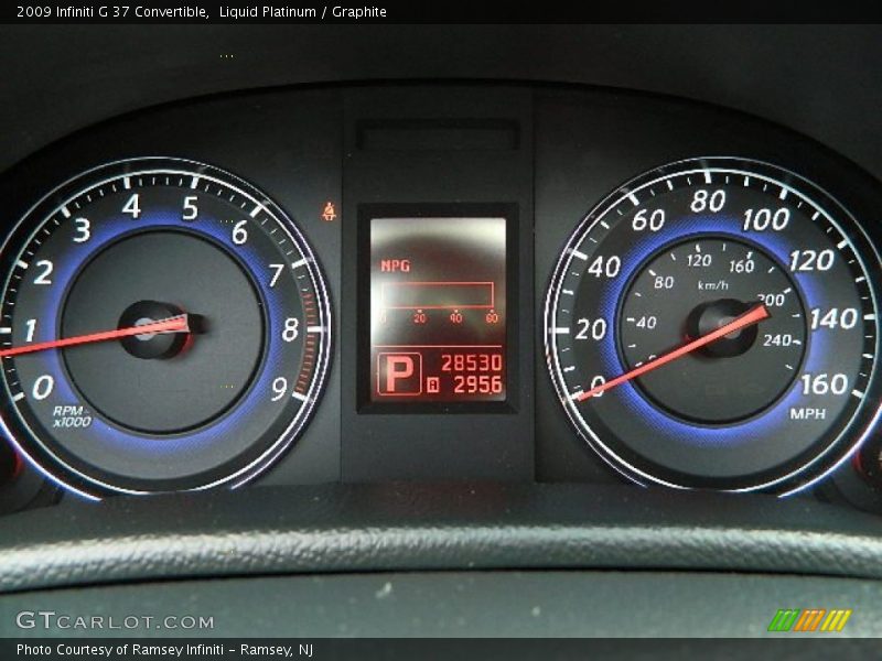 Liquid Platinum / Graphite 2009 Infiniti G 37 Convertible