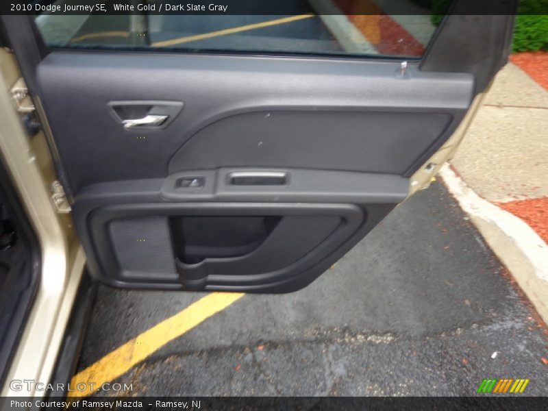 White Gold / Dark Slate Gray 2010 Dodge Journey SE