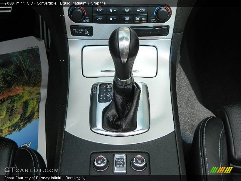 Liquid Platinum / Graphite 2009 Infiniti G 37 Convertible