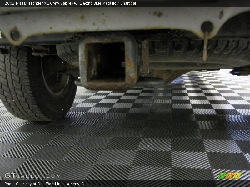 Electric Blue Metallic / Charcoal 2002 Nissan Frontier XE Crew Cab 4x4