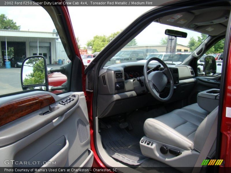 Toreador Red Metallic / Medium Flint 2002 Ford F250 Super Duty Lariat Crew Cab 4x4