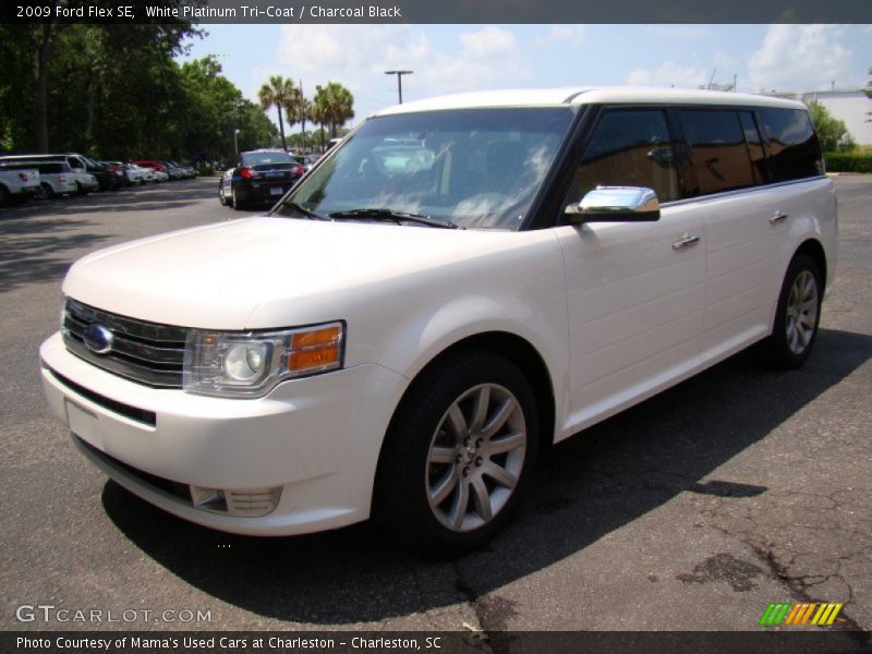 White Platinum Tri-Coat / Charcoal Black 2009 Ford Flex SE