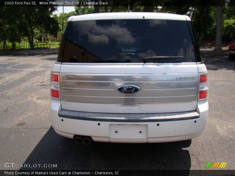 White Platinum Tri-Coat / Charcoal Black 2009 Ford Flex SE