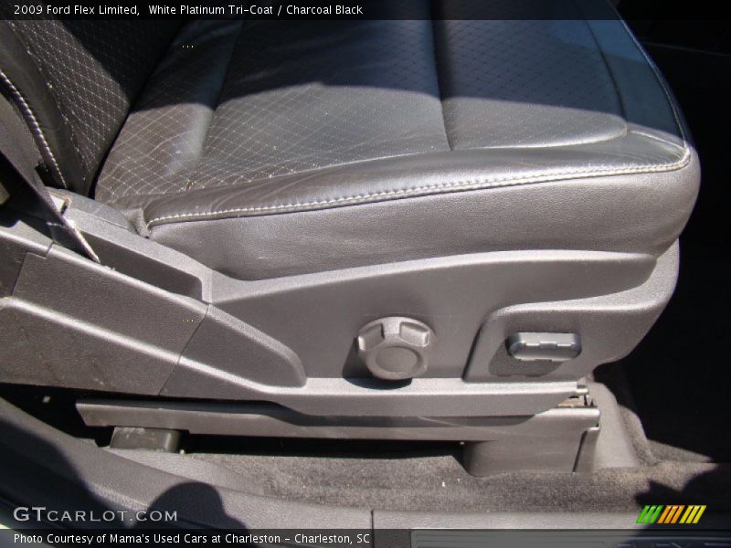 White Platinum Tri-Coat / Charcoal Black 2009 Ford Flex Limited