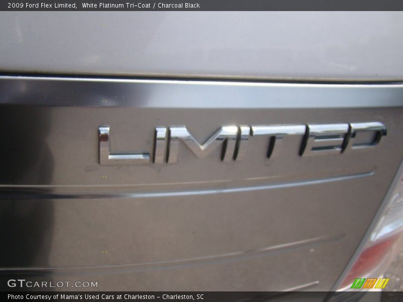 White Platinum Tri-Coat / Charcoal Black 2009 Ford Flex Limited
