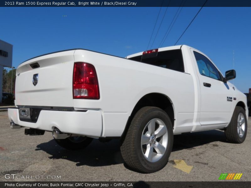 Bright White / Black/Diesel Gray 2013 Ram 1500 Express Regular Cab