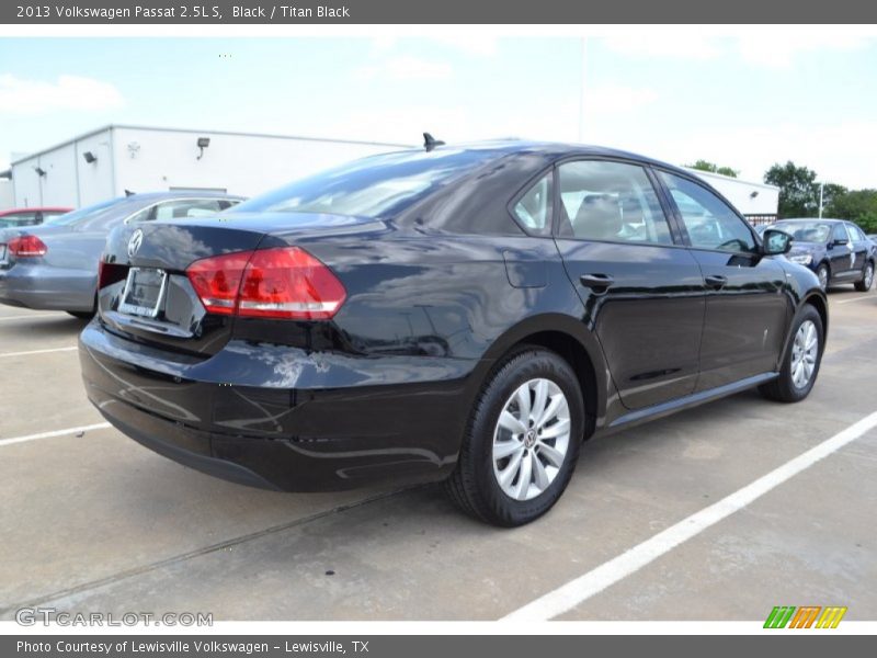 Black / Titan Black 2013 Volkswagen Passat 2.5L S
