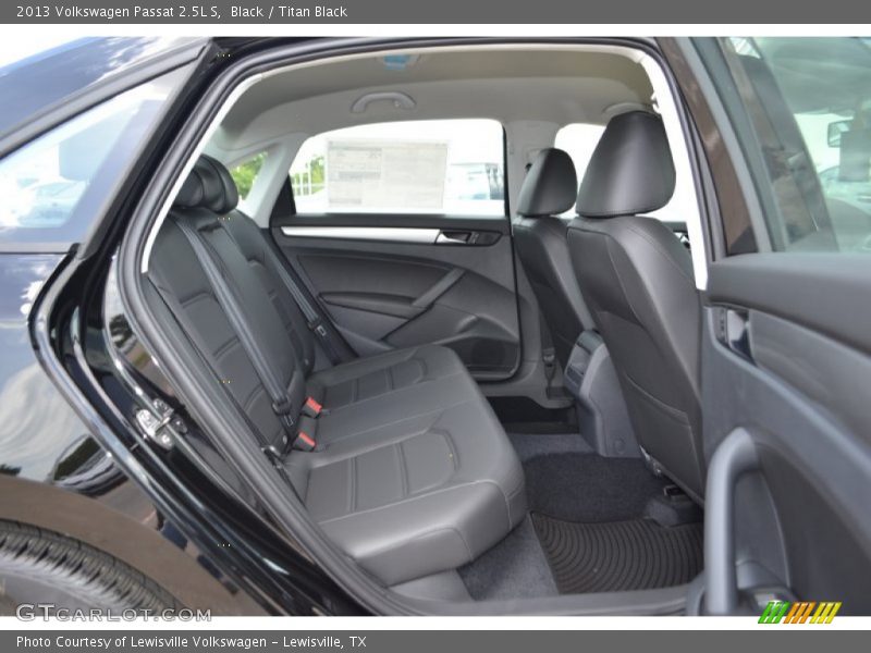 Black / Titan Black 2013 Volkswagen Passat 2.5L S