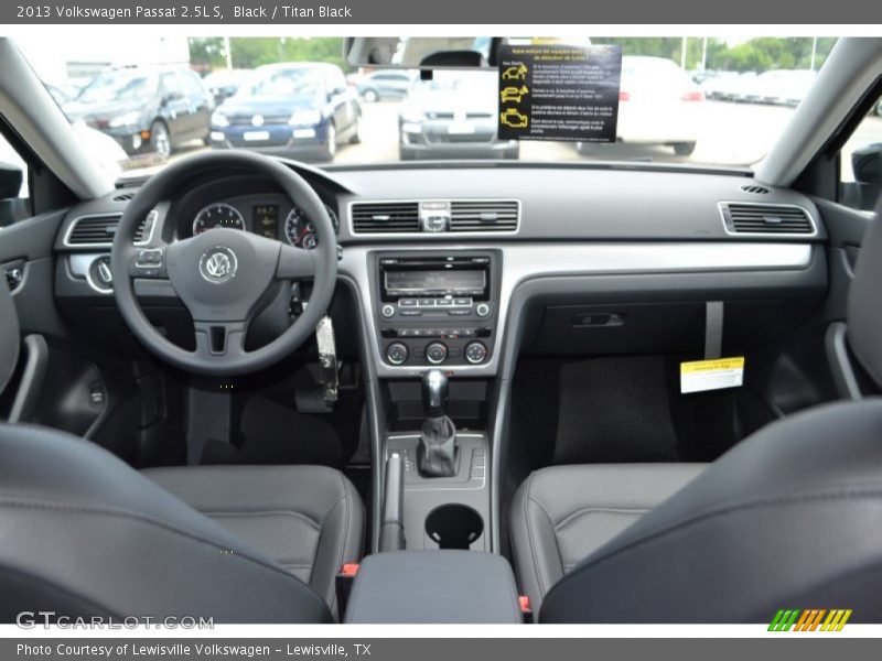 Black / Titan Black 2013 Volkswagen Passat 2.5L S
