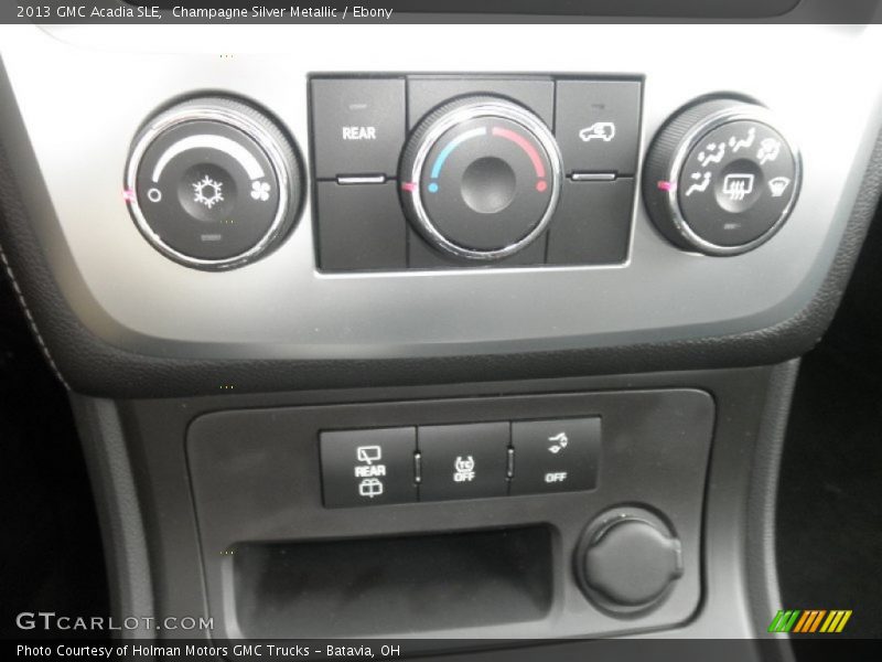Champagne Silver Metallic / Ebony 2013 GMC Acadia SLE