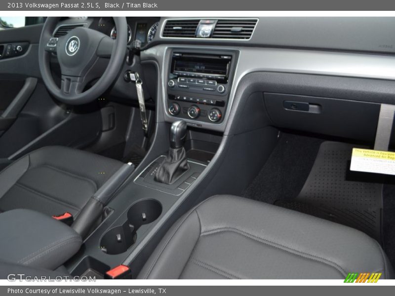 Black / Titan Black 2013 Volkswagen Passat 2.5L S