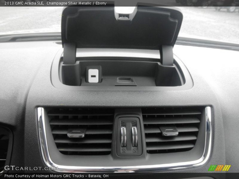 Champagne Silver Metallic / Ebony 2013 GMC Acadia SLE