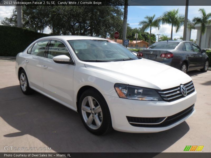 Front 3/4 View of 2012 Passat 2.5L SE
