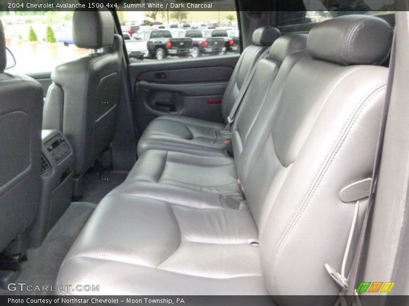 Summit White / Dark Charcoal 2004 Chevrolet Avalanche 1500 4x4