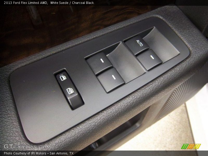 White Suede / Charcoal Black 2013 Ford Flex Limited AWD