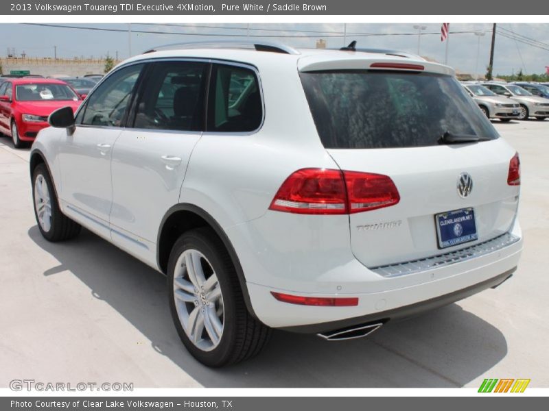 Pure White / Saddle Brown 2013 Volkswagen Touareg TDI Executive 4XMotion