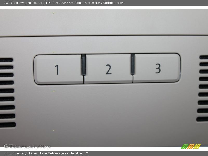 Pure White / Saddle Brown 2013 Volkswagen Touareg TDI Executive 4XMotion