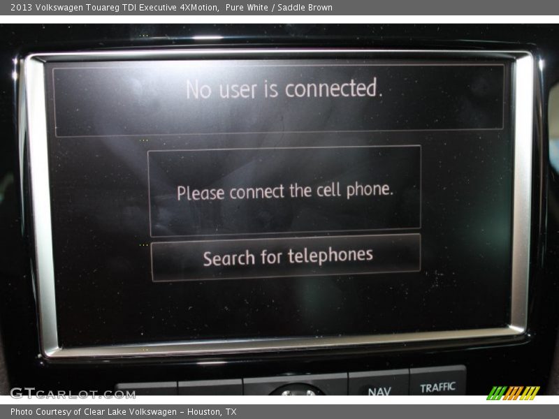 Pure White / Saddle Brown 2013 Volkswagen Touareg TDI Executive 4XMotion