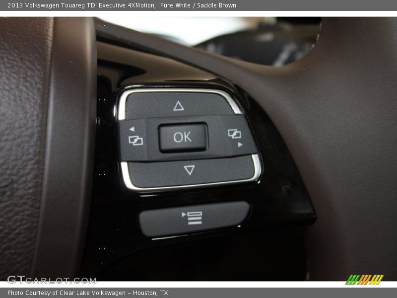 Controls of 2013 Touareg TDI Executive 4XMotion