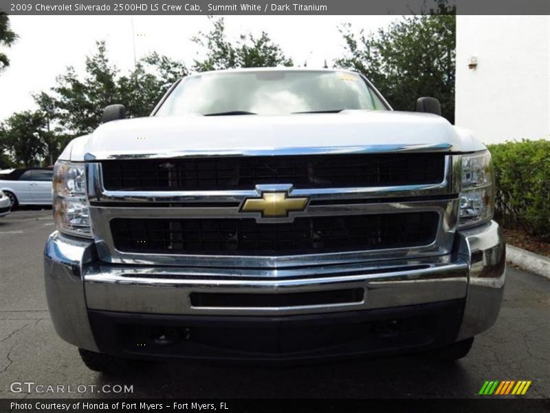 Summit White / Dark Titanium 2009 Chevrolet Silverado 2500HD LS Crew Cab