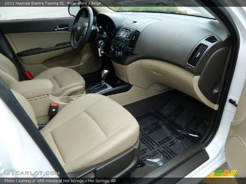 Polar White / Beige 2011 Hyundai Elantra Touring SE