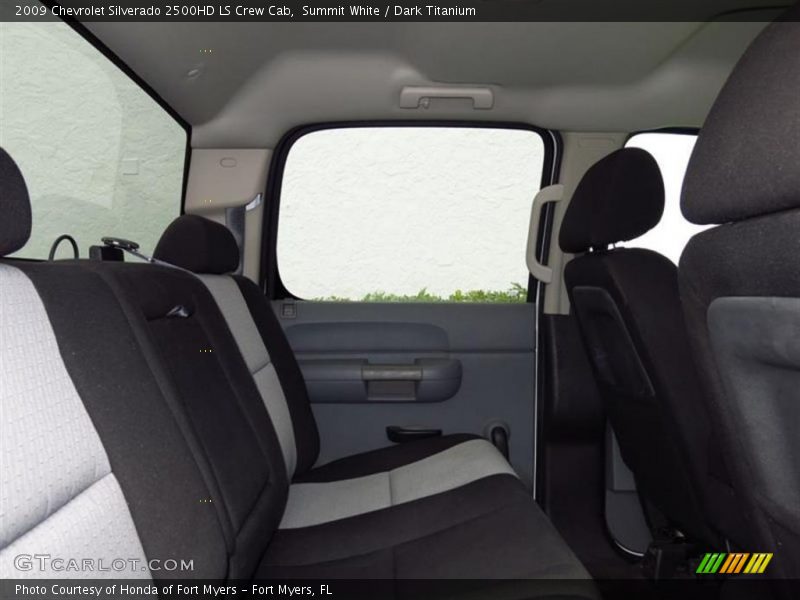 Summit White / Dark Titanium 2009 Chevrolet Silverado 2500HD LS Crew Cab
