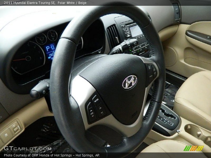 Polar White / Beige 2011 Hyundai Elantra Touring SE