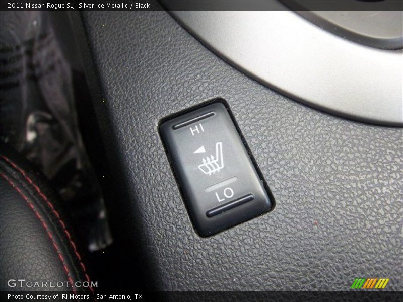Silver Ice Metallic / Black 2011 Nissan Rogue SL
