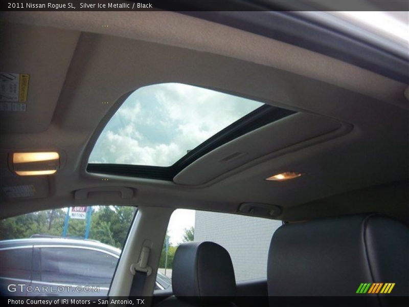 Silver Ice Metallic / Black 2011 Nissan Rogue SL