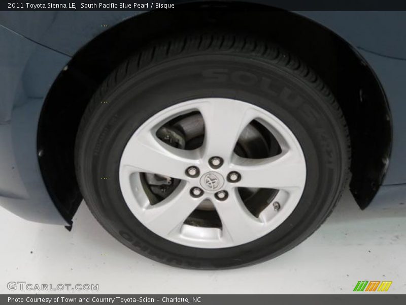 South Pacific Blue Pearl / Bisque 2011 Toyota Sienna LE
