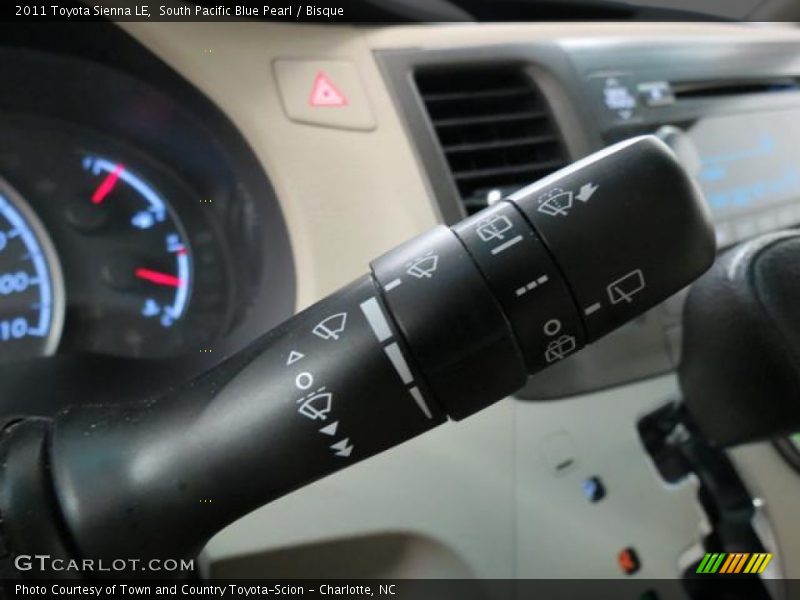 South Pacific Blue Pearl / Bisque 2011 Toyota Sienna LE
