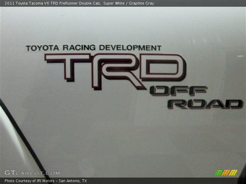 Super White / Graphite Gray 2011 Toyota Tacoma V6 TRD PreRunner Double Cab
