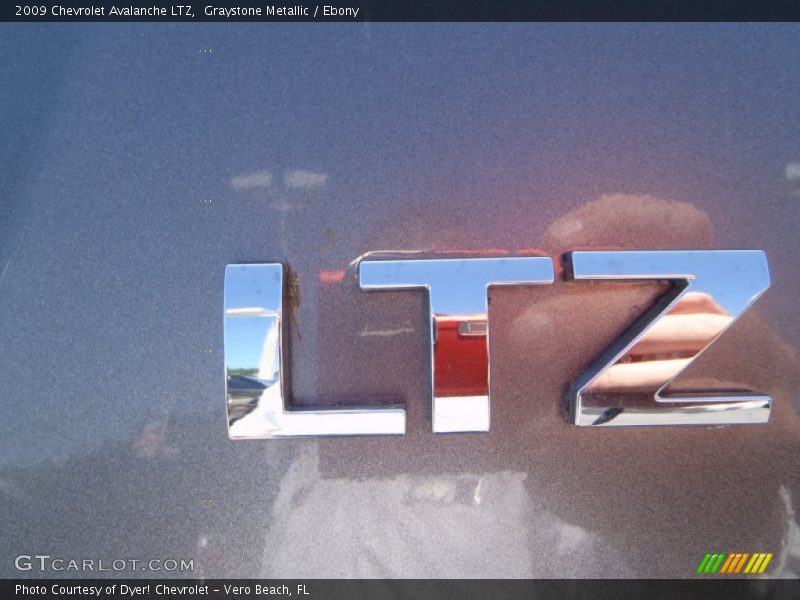 Graystone Metallic / Ebony 2009 Chevrolet Avalanche LTZ