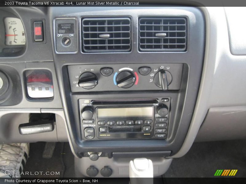 Lunar Mist Silver Metallic / Charcoal 2003 Toyota Tacoma V6 Xtracab 4x4