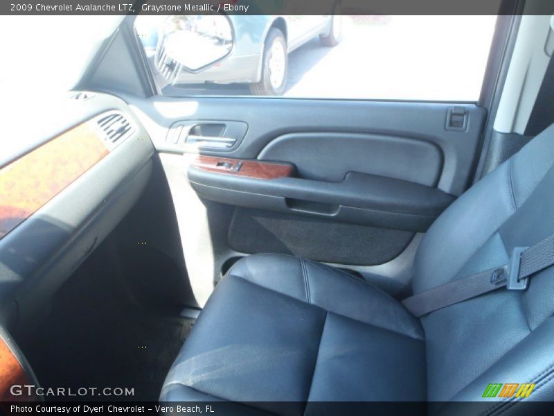 Graystone Metallic / Ebony 2009 Chevrolet Avalanche LTZ