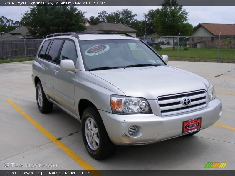 Millenium Silver Metallic / Ash 2004 Toyota Highlander V6