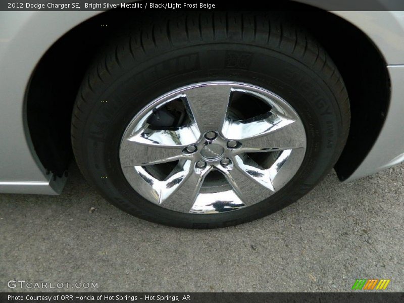 Bright Silver Metallic / Black/Light Frost Beige 2012 Dodge Charger SE
