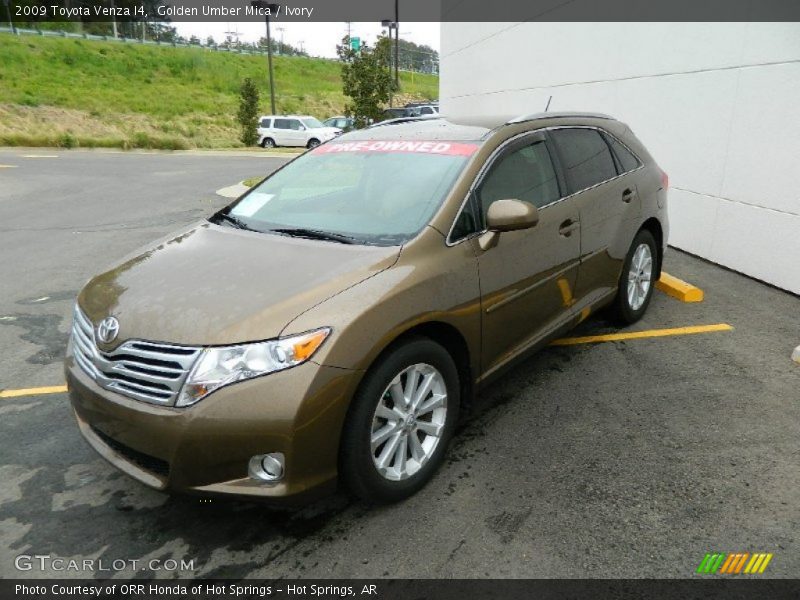 Front 3/4 View of 2009 Venza I4