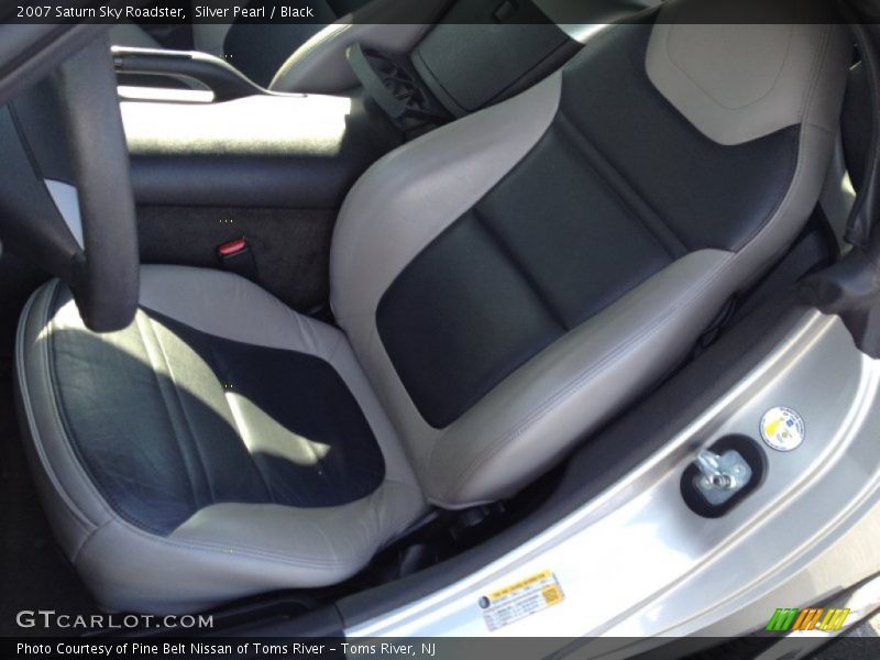 Silver Pearl / Black 2007 Saturn Sky Roadster